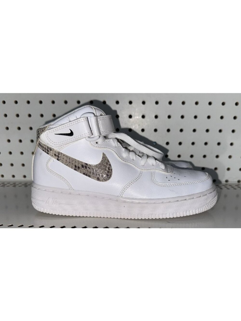 Nike Air Force 1 07 Mid White Snake Swoosh Womens Athletic Shoes Sneakers Size 7